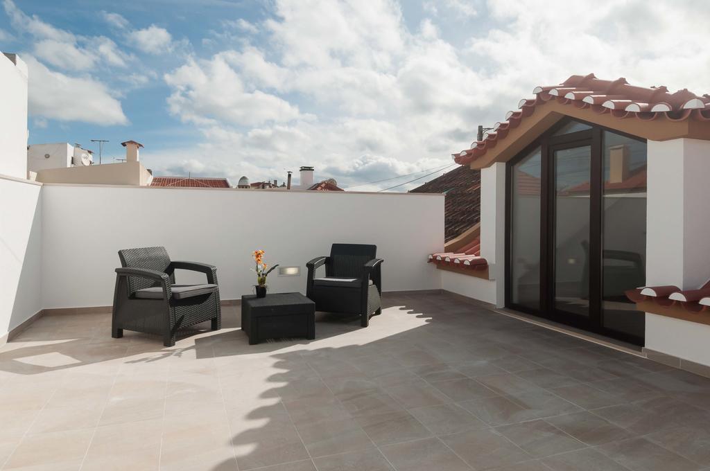 Westside Beach House Peniche Exterior photo